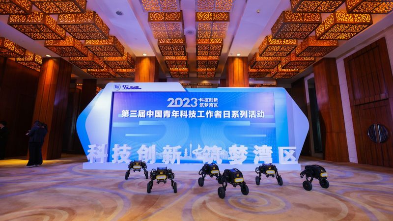 企业OA选型：钉钉与微信企业号，性能与架构的较量